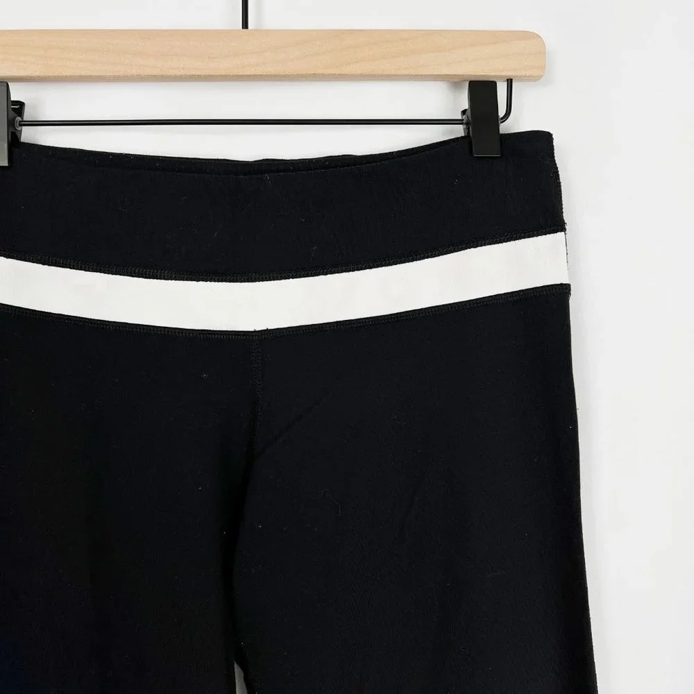 Lululemon Groove Pant Full-On Luon Flared Leggings Yoga Mid High Waisted Rise - Picture 5 of 8